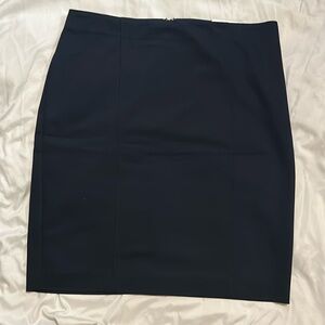 Navy Van Heusen skirt size 14